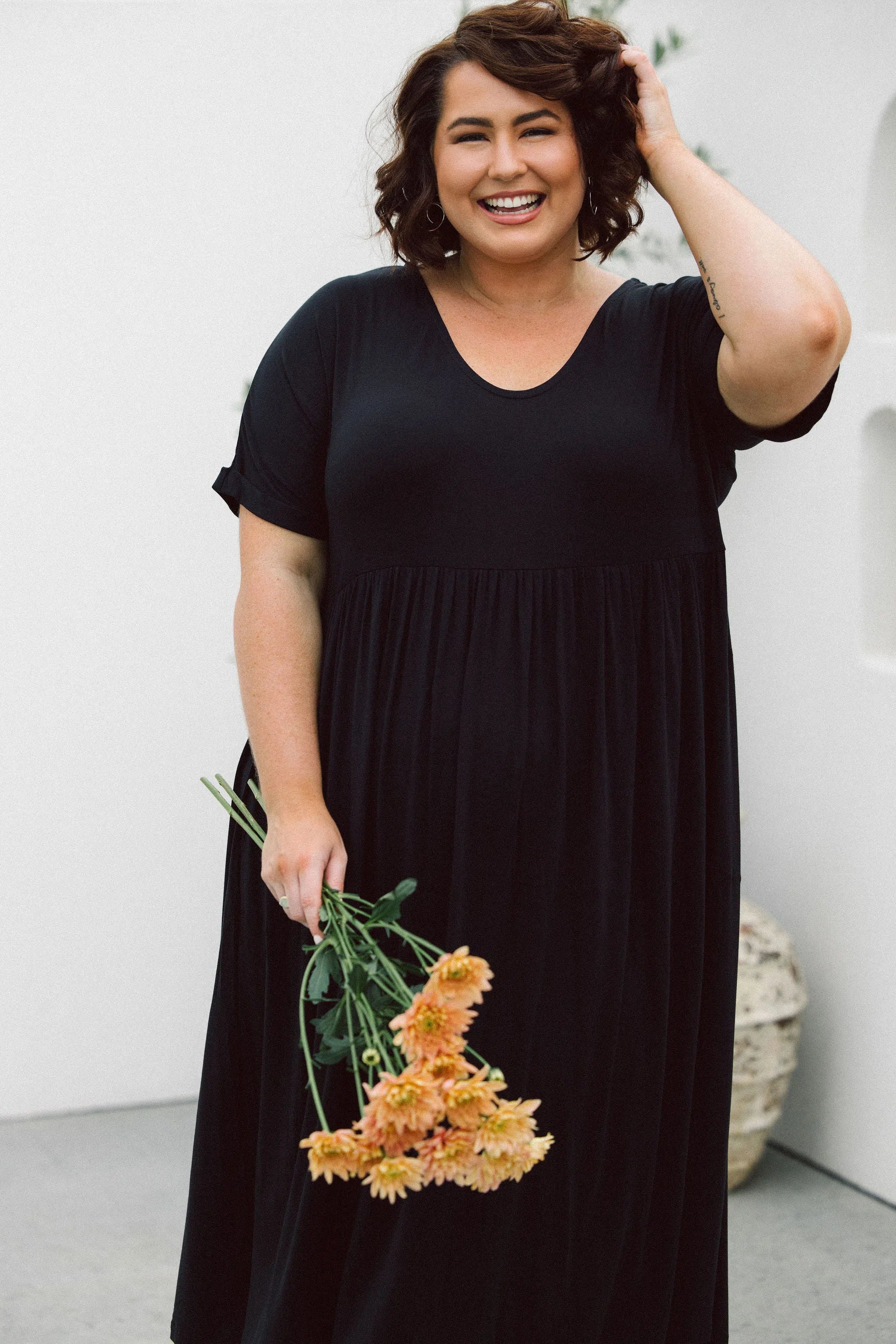 Fashionable Plus Size Black Dress - Ashleigh Dress by Peach The Label