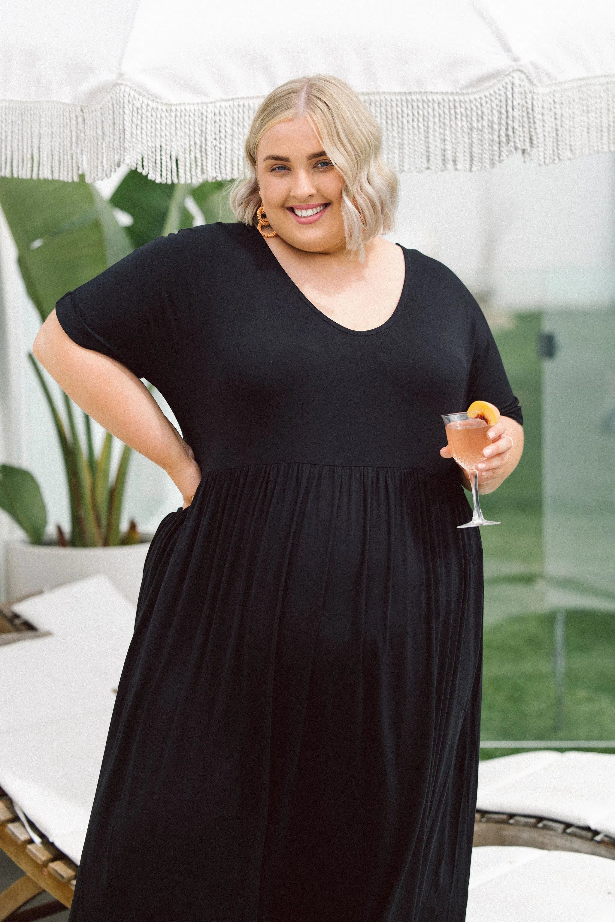 Elegant Womens Black Plus Size Dress - Ashleigh Dress from Peach The Label